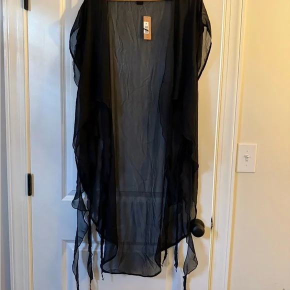 STEVE MADDEN Cascading Ruffle Topper In - Picture 2 of 2